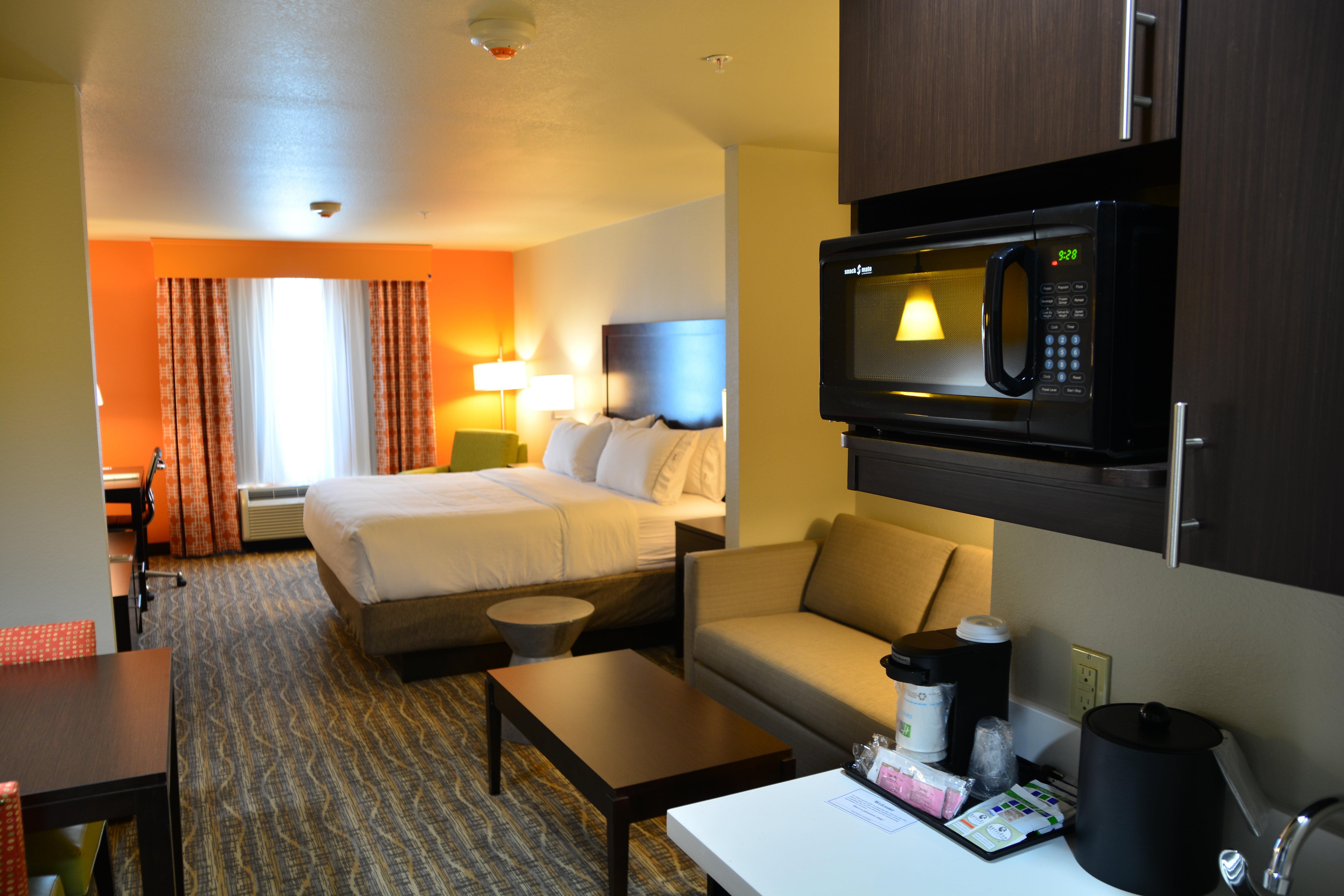 Holiday Inn Express Tomball By Ihg Bagian luar foto