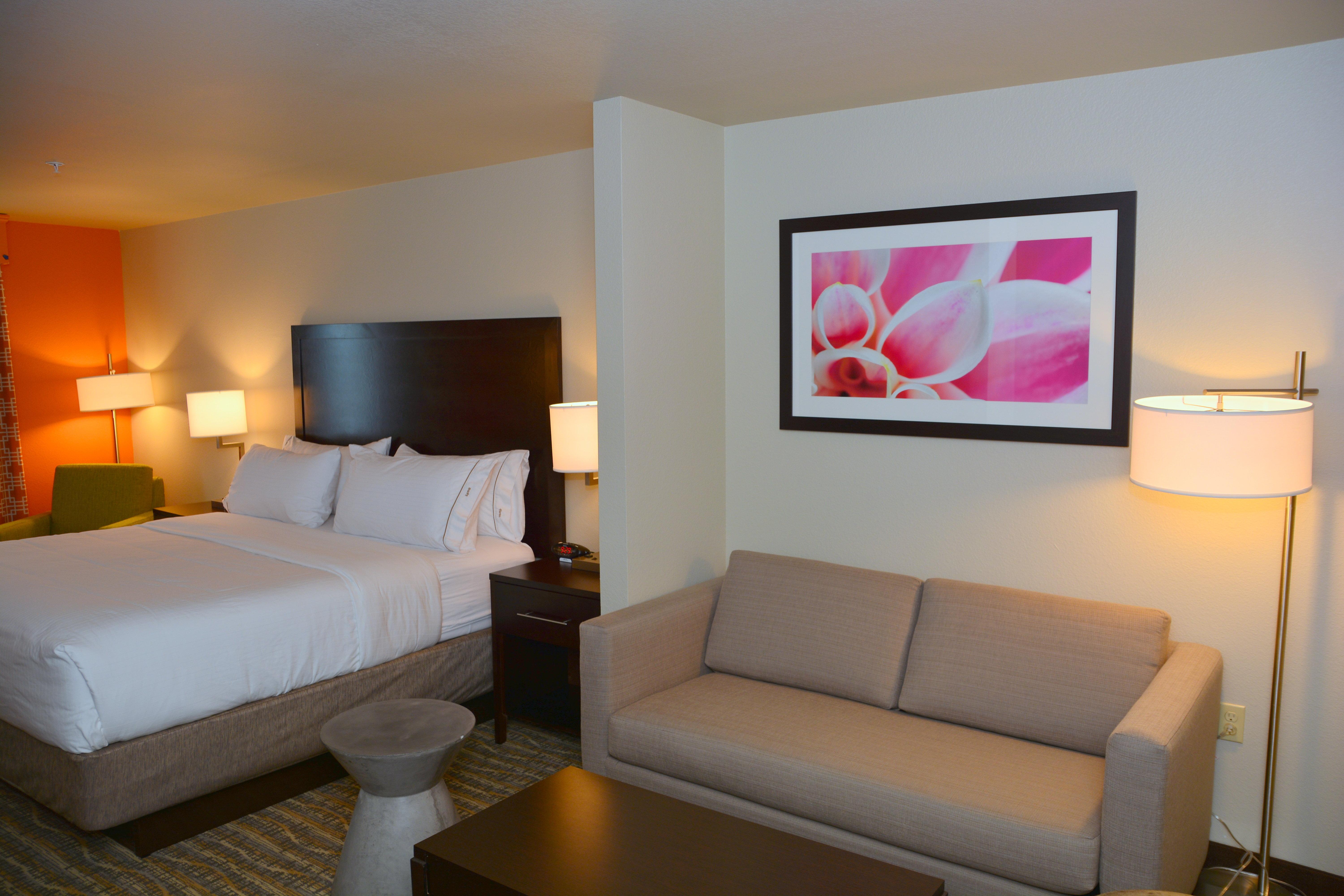 Holiday Inn Express Tomball By Ihg Bagian luar foto