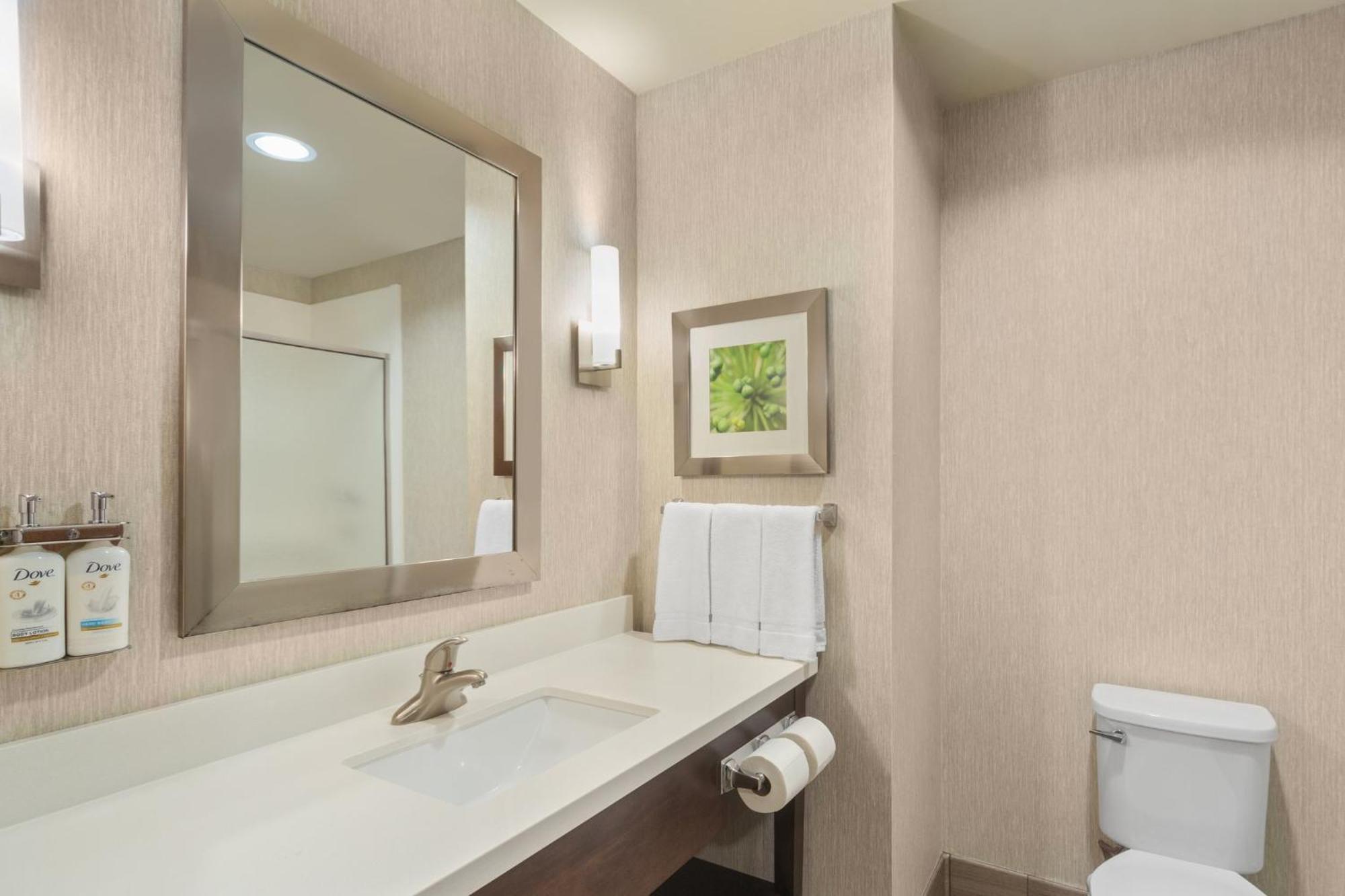 Holiday Inn Express Tomball By Ihg Bagian luar foto