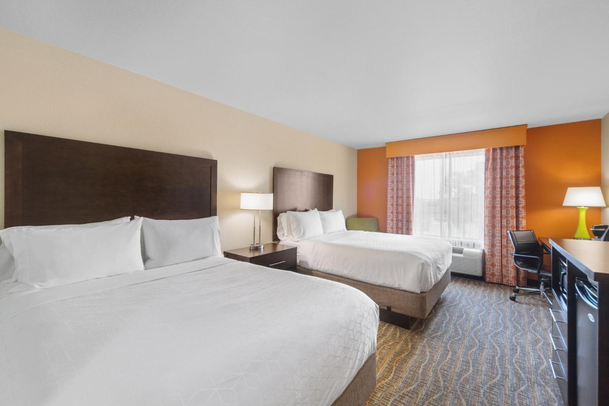 Holiday Inn Express Tomball By Ihg Bagian luar foto