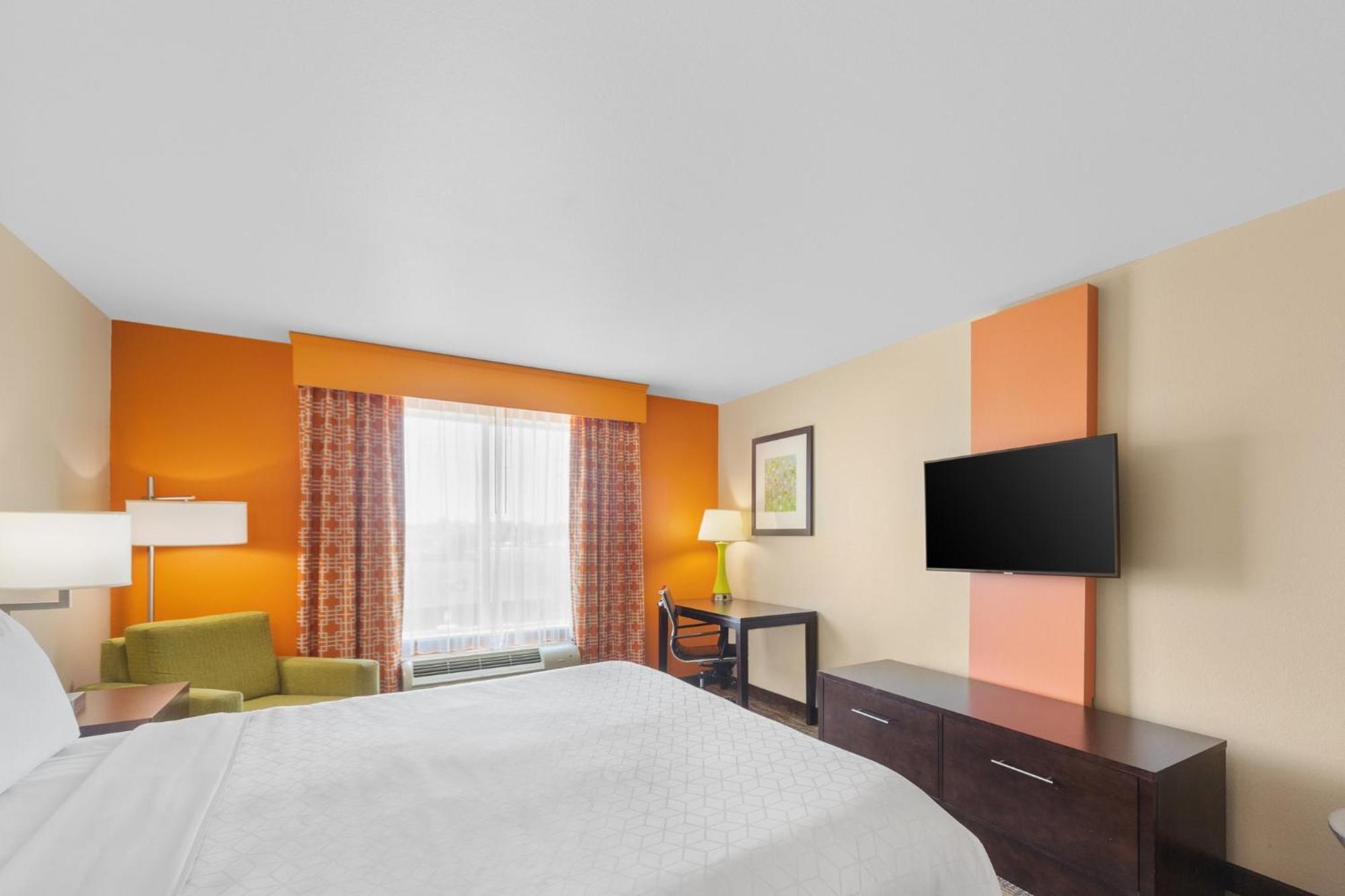 Holiday Inn Express Tomball By Ihg Bagian luar foto