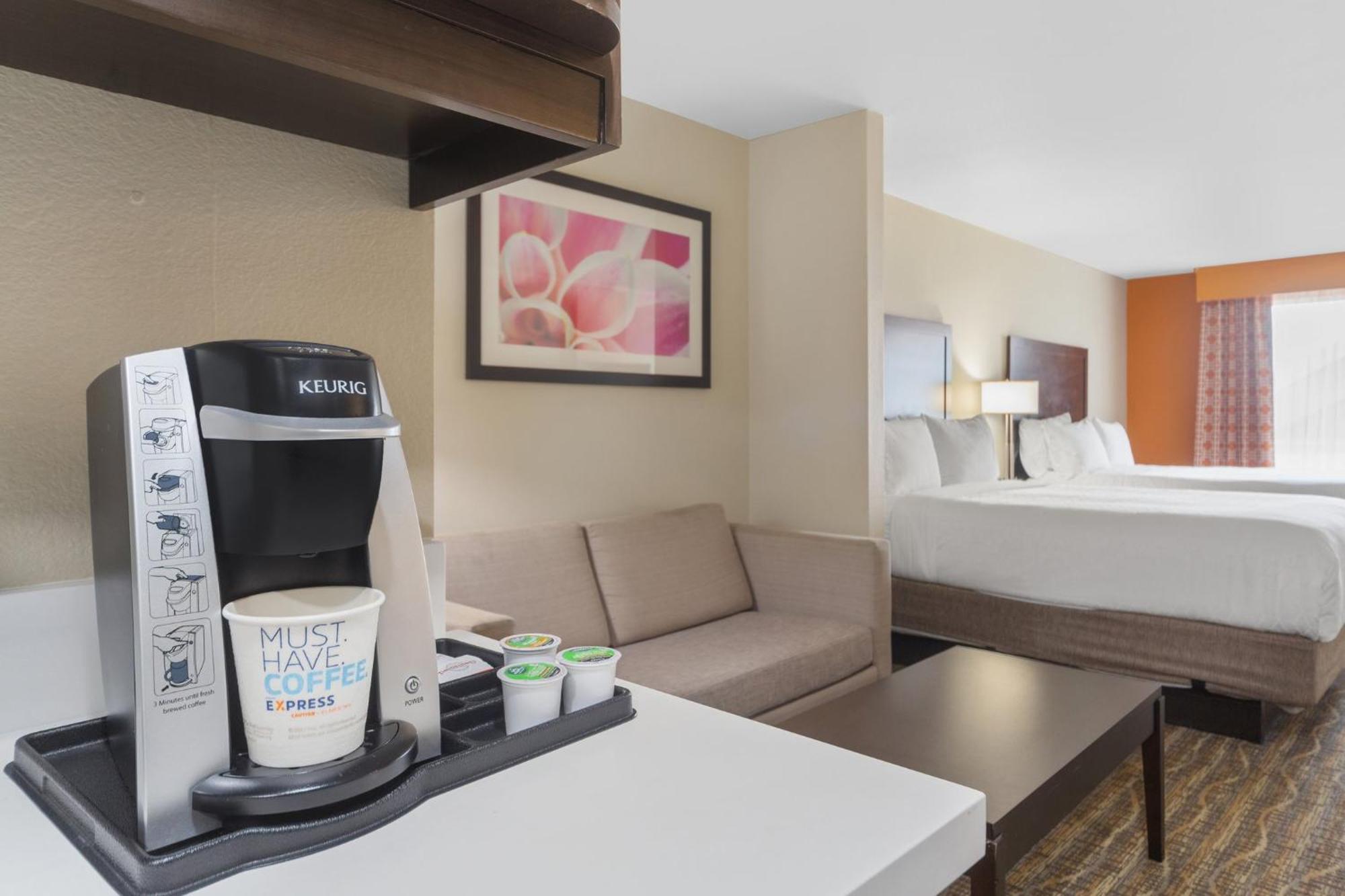 Holiday Inn Express Tomball By Ihg Bagian luar foto