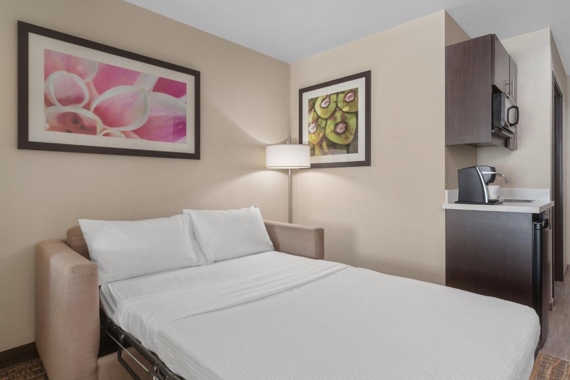 Holiday Inn Express Tomball By Ihg Bagian luar foto