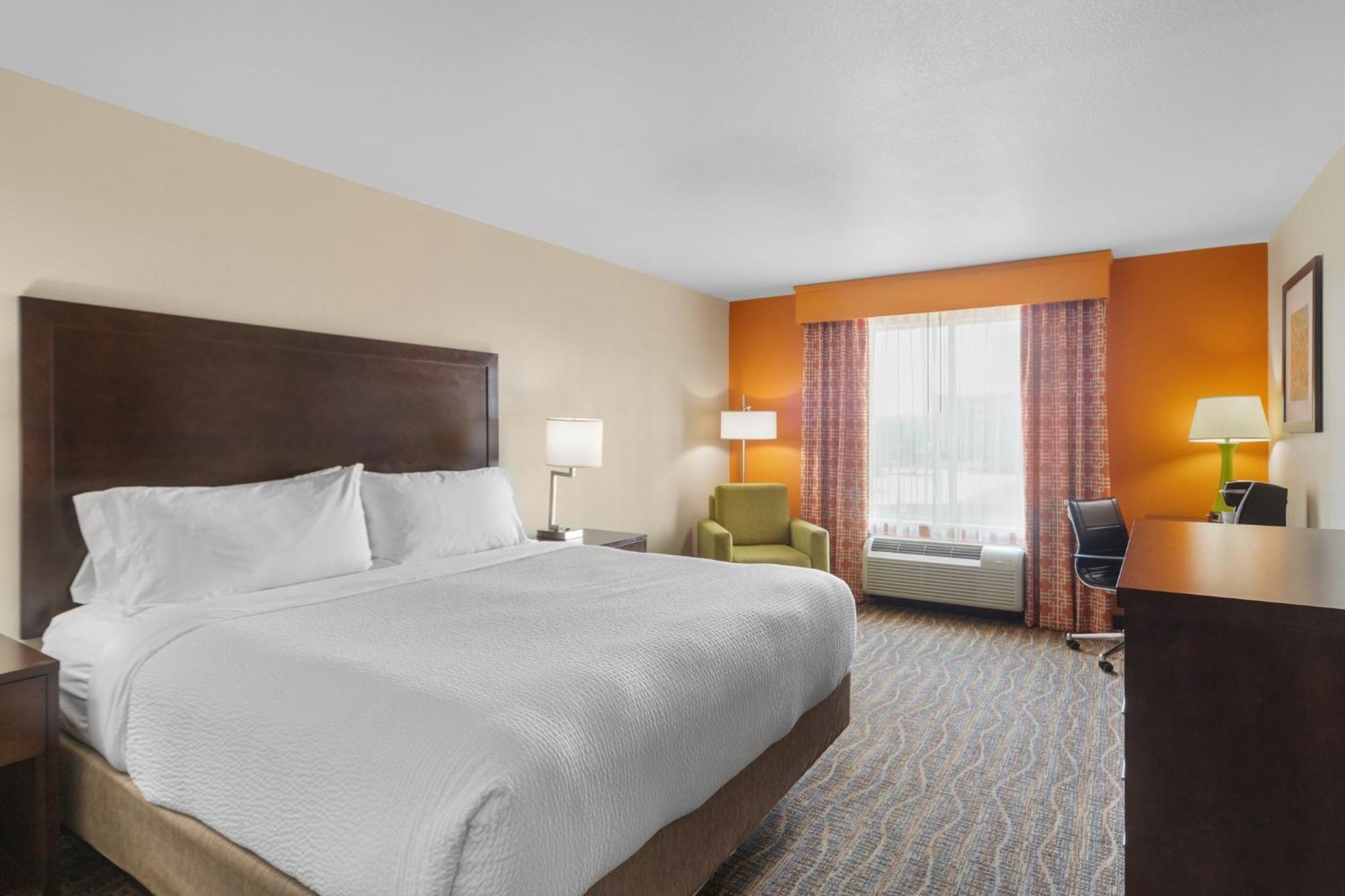 Holiday Inn Express Tomball By Ihg Bagian luar foto